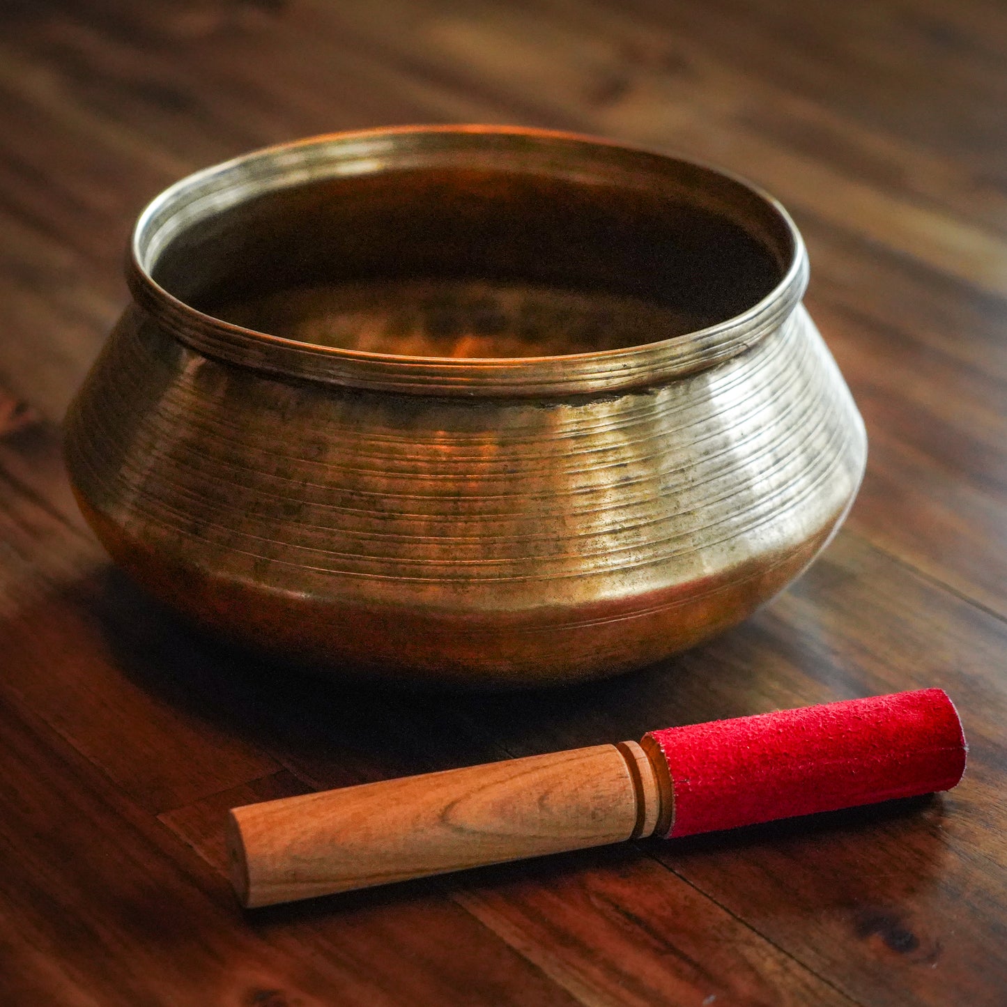 Tibetan Singing Bowl: D Note, Sacral Chakra (9.5")